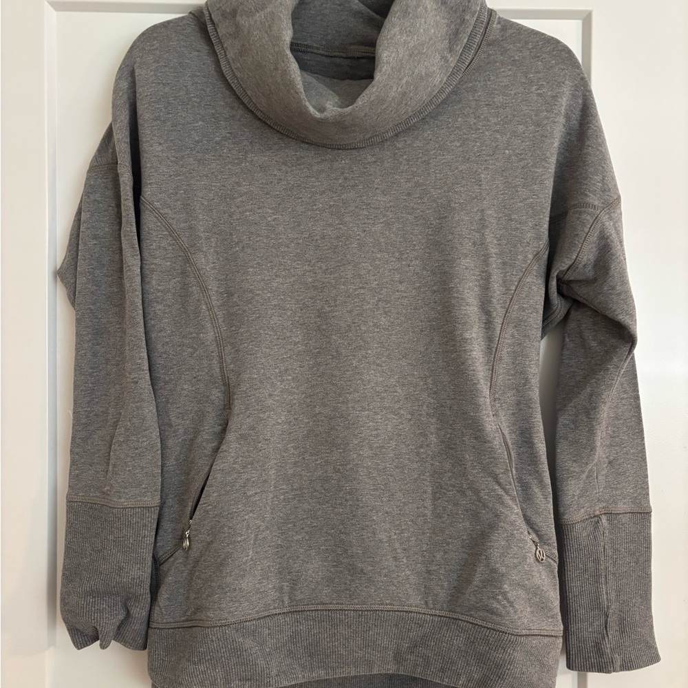 Lululemon gray sweatshirt